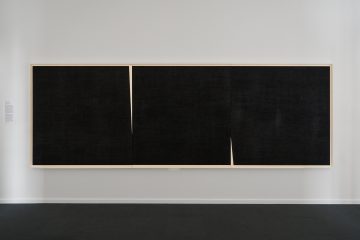 <p>Richard Serra<strong>, </strong>(U.S., 1938 – 2024). <em>Double Rift V</em>. 2014. Paintstik and silica on coated paper. Gift of Robert V. Gunderson Jr. and Anne D. Gunderson. [Installation view of <em>Figure/Ground: New Criteria, </em>Henry Art Gallery, University of Washington, Seattle. 2025]. Photo: Jonathan Vanderweit.</p>
